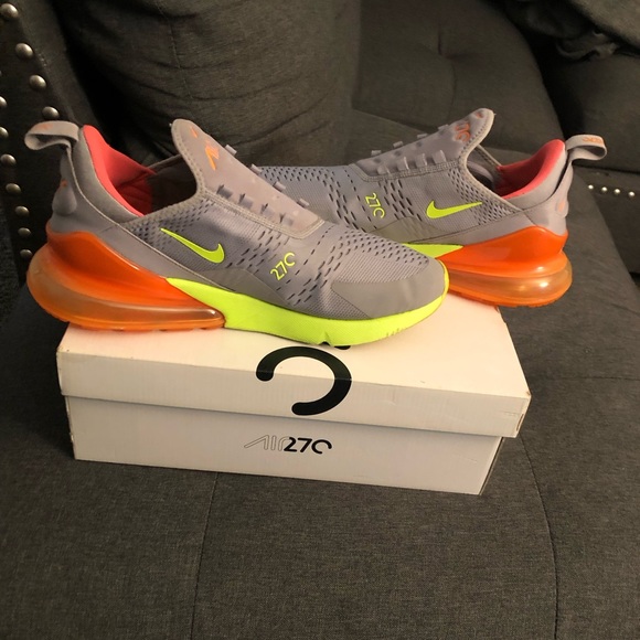 Air Max 270 - Picture 2 of 5